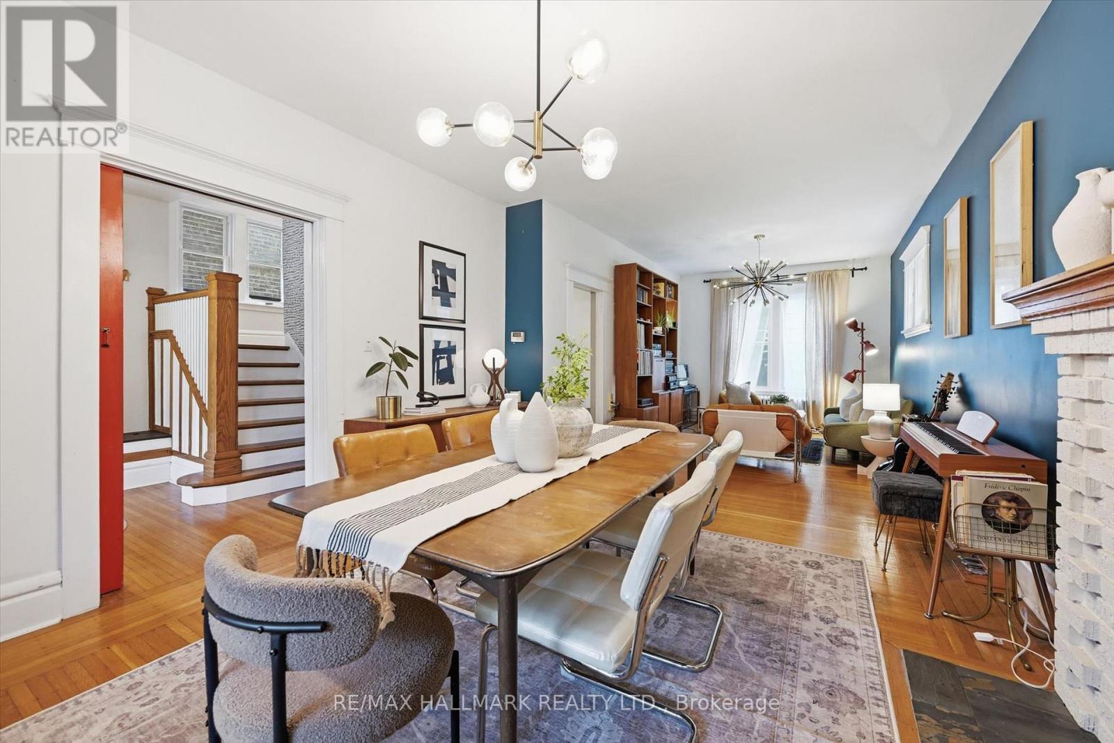 102 Carrick Avenue, Hamilton, ON - Indoor Photo Showing Dining Room