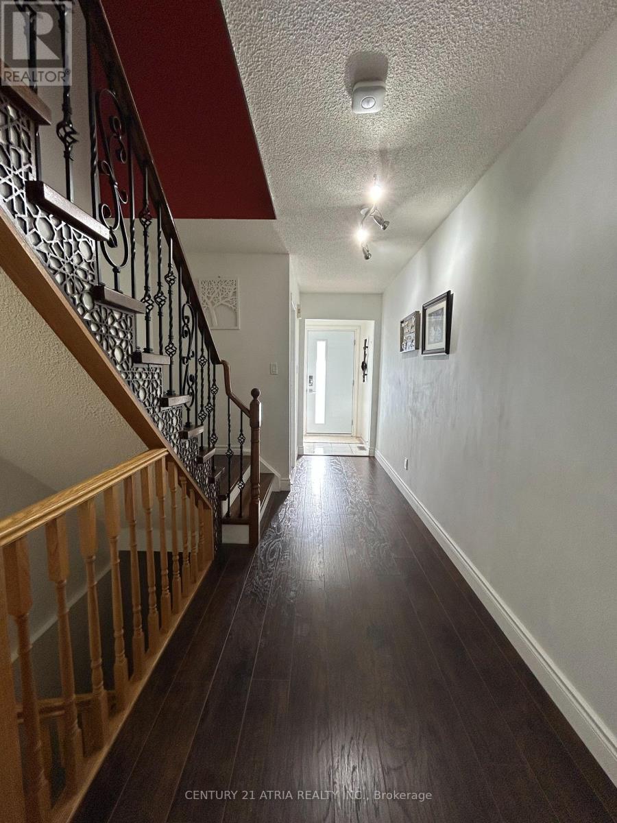 87 Avenue Road, Richmond Hill, ON - Indoor Photo Showing Other Room
