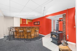 Bar -