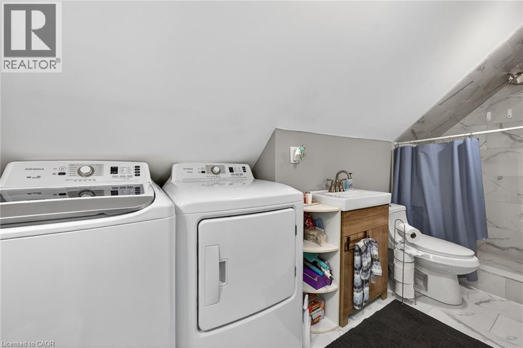 219 Hess Street S, Hamilton, ON - Indoor Photo Showing Laundry Room