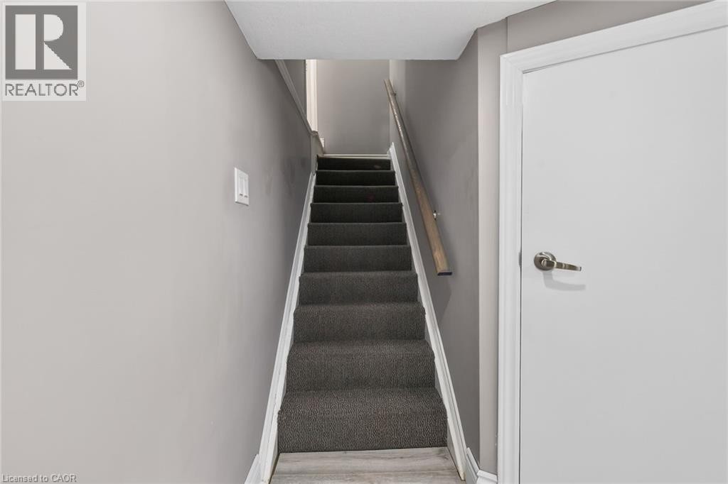 219 Hess Street S, Hamilton, ON - Indoor Photo Showing Other Room