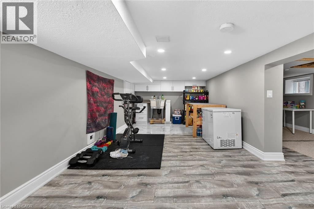 219 Hess Street S, Hamilton, ON - Indoor