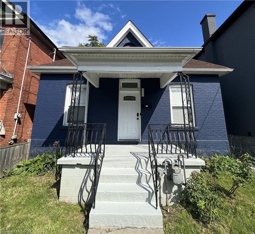 44 Madison Avenue, Hamilton, ON - Outdoor