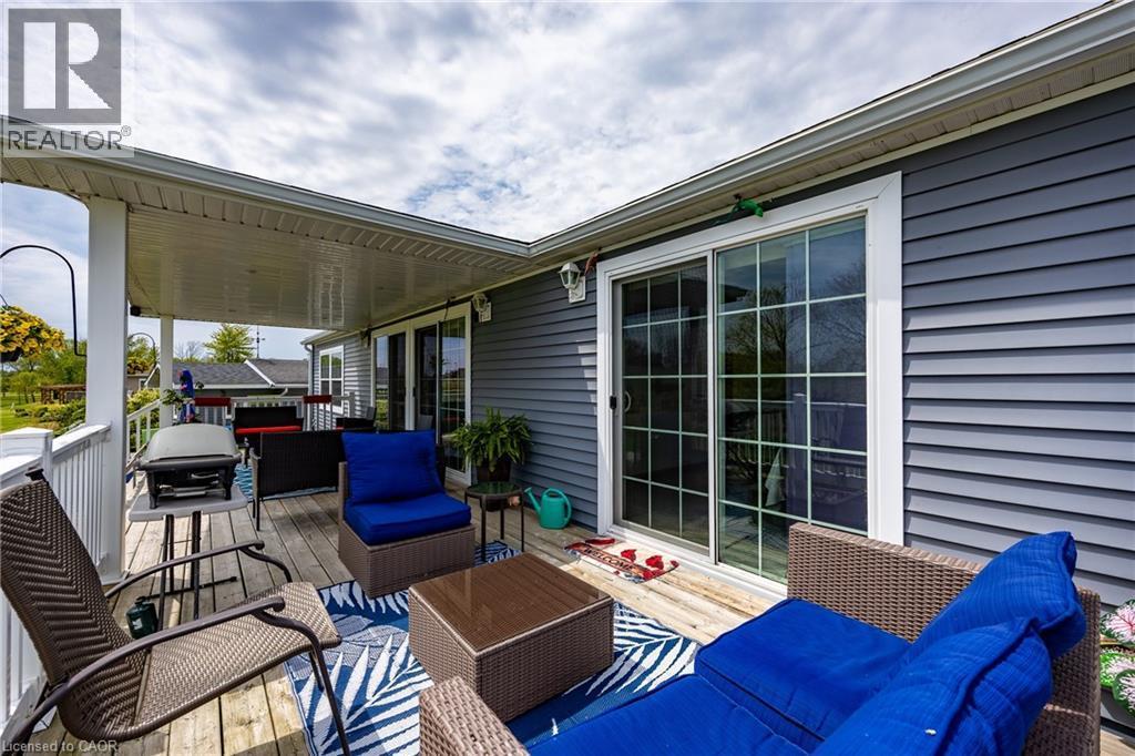 2 Hickory Hollow, Nanticoke, ON - Outdoor With Deck Patio Veranda With Exterior