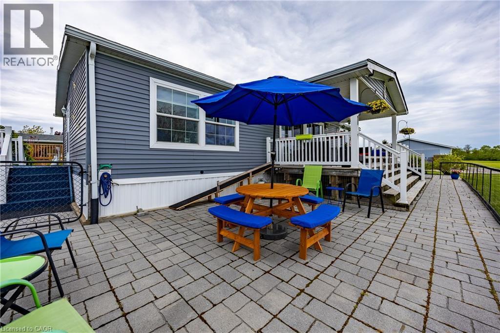 Patio, side porch and back deck - 2 Hickory Hollow, Nanticoke, ON - Outdoor With Deck Patio Veranda With Exterior
