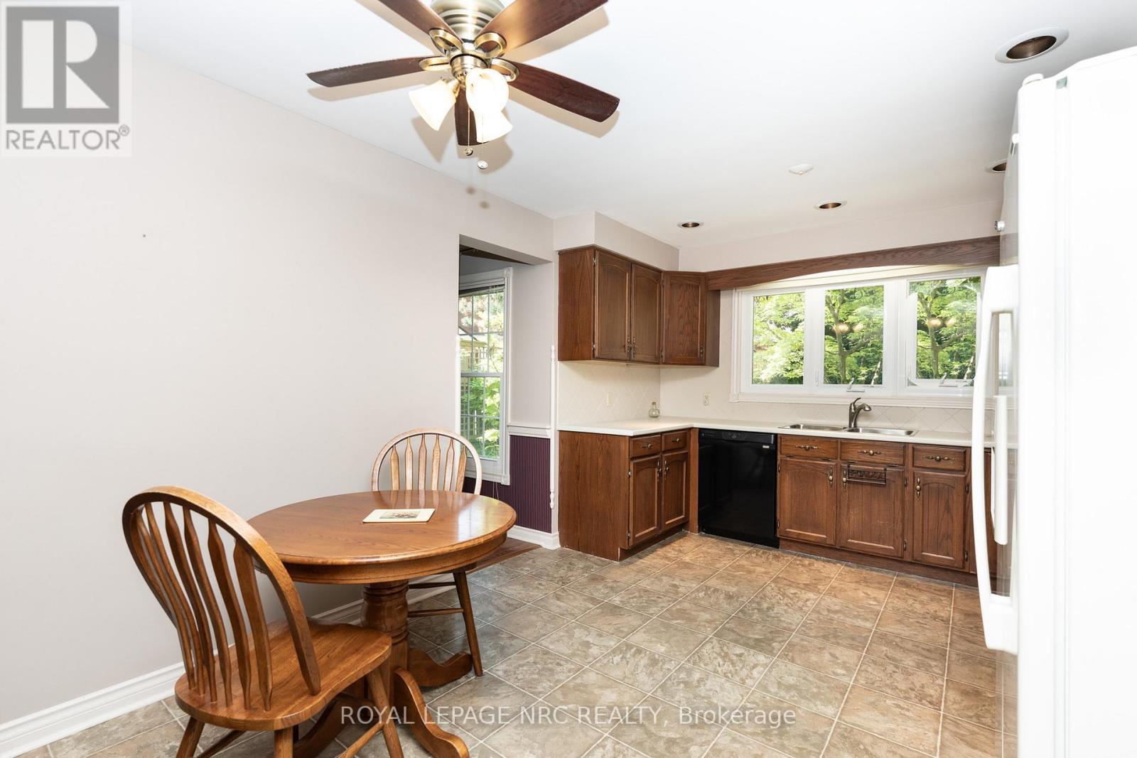 35 Garrison Village Drive, Niagara-On-The-Lake (Town), ON - Indoor