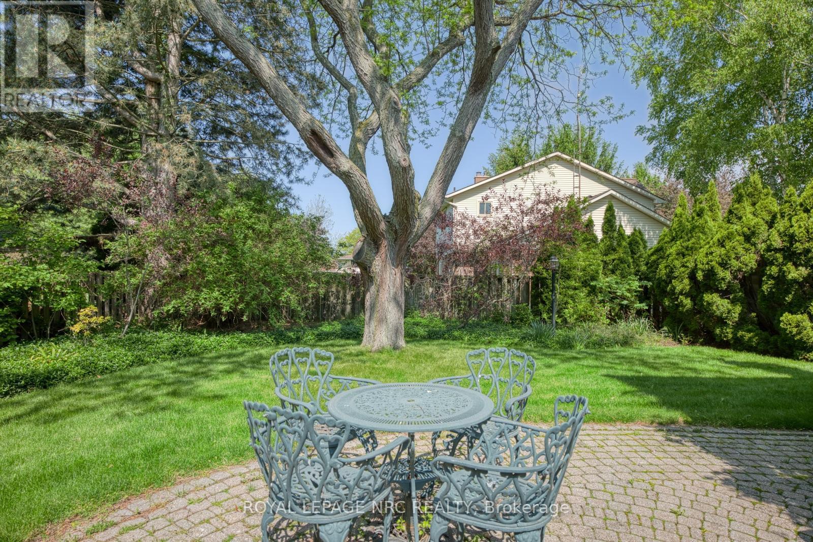 35 Garrison Village Drive, Niagara-On-The-Lake (Town), ON - Outdoor