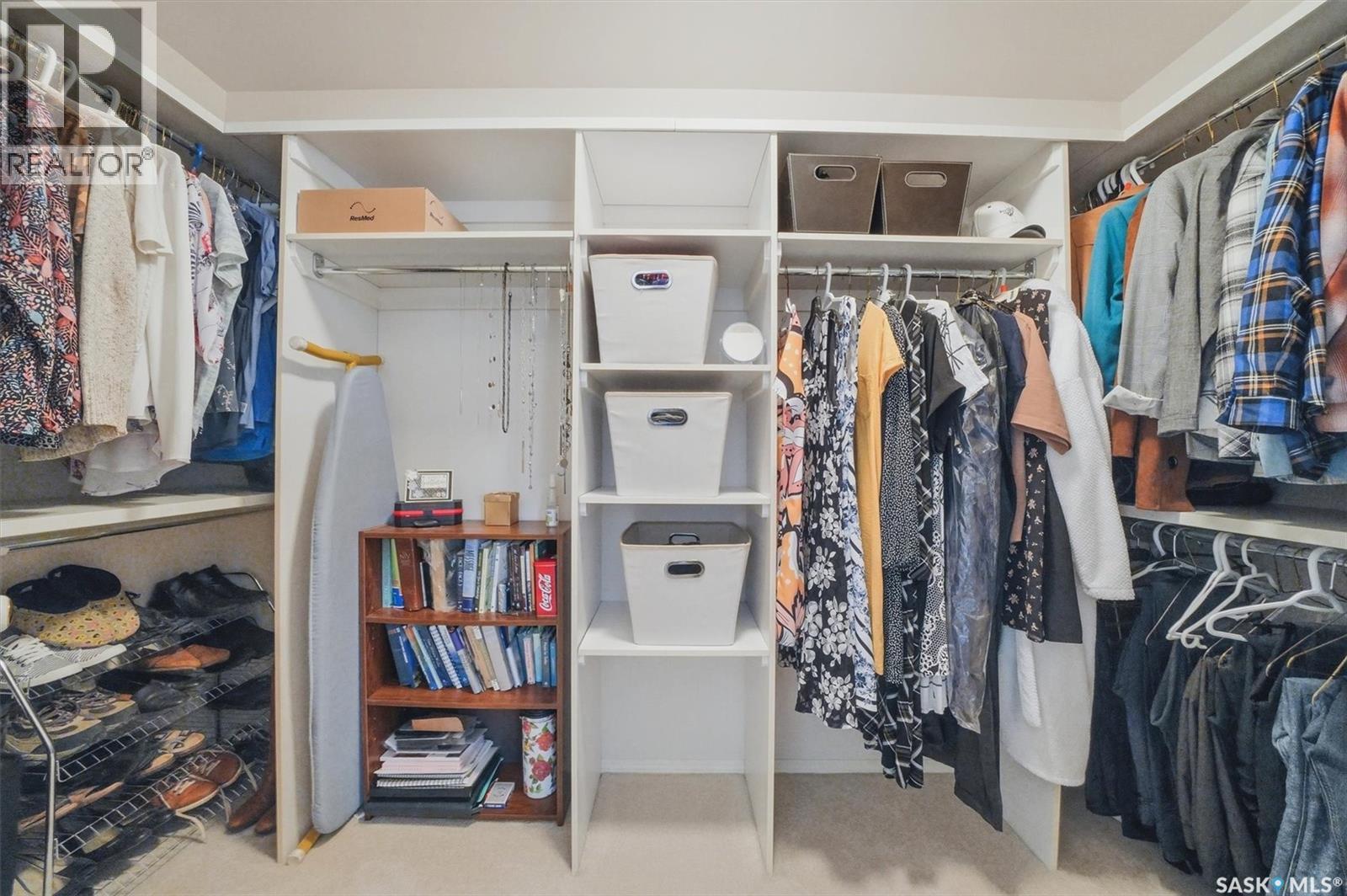 105 615 Mcwillie Avenue, Saskatoon, SK - Indoor With Storage