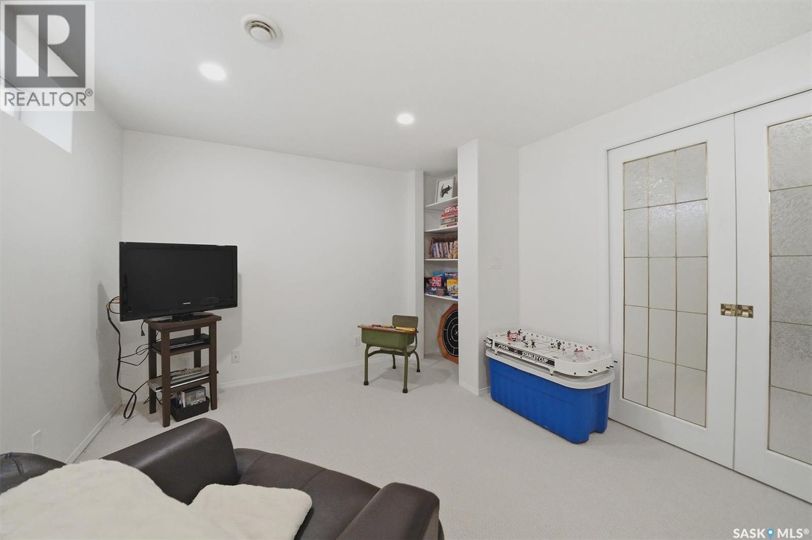 105 615 Mcwillie Avenue, Saskatoon, SK - Indoor