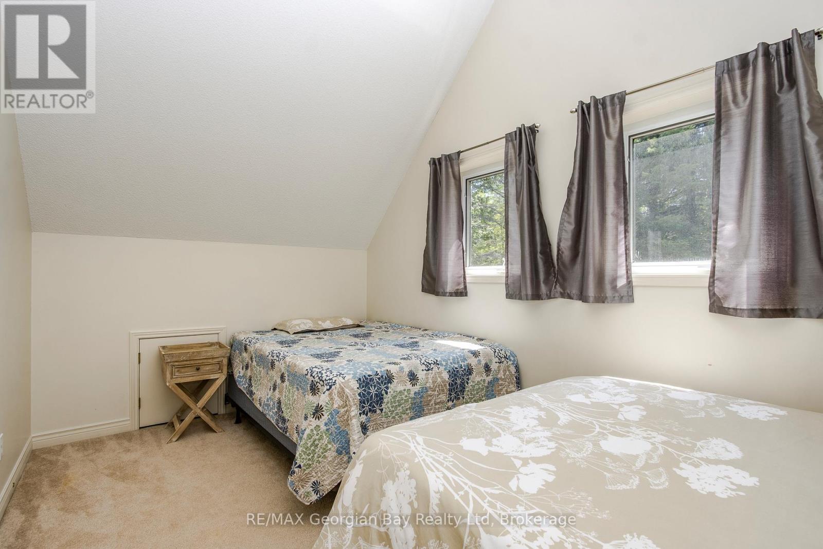 2 Ridout Court, Tiny, ON - Indoor Photo Showing Bedroom