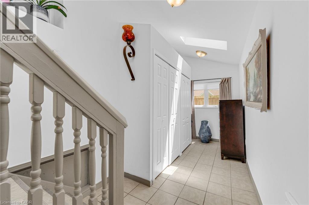 1 Galbraith Drive, Hamilton, ON - Indoor Photo Showing Other Room