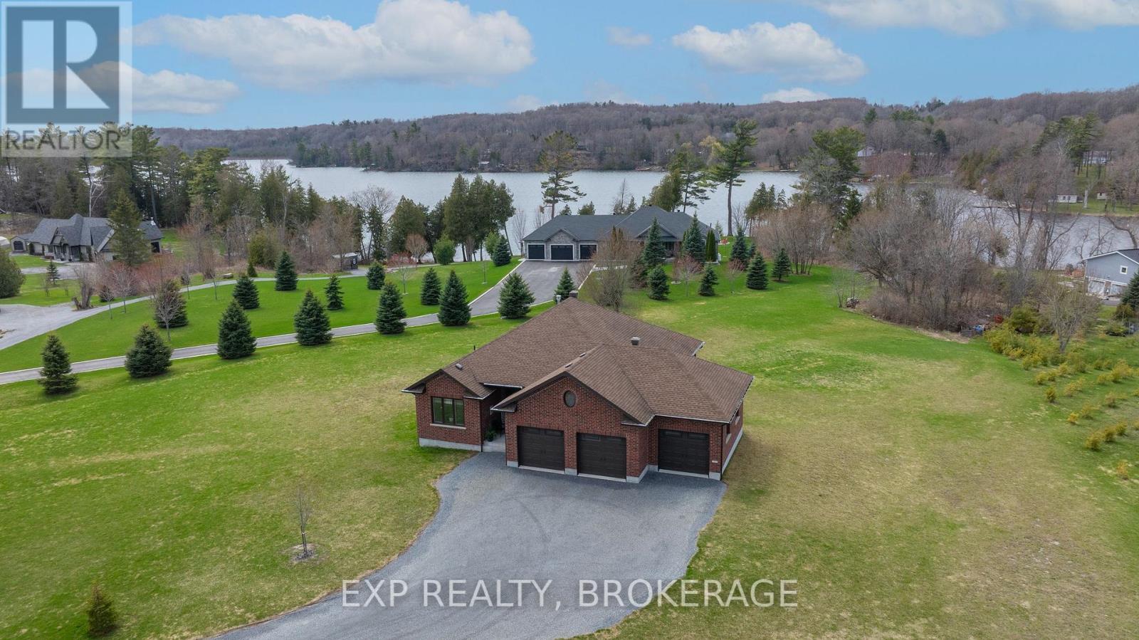 4 Sandstone Court, Frontenac (Frontenac South), ON