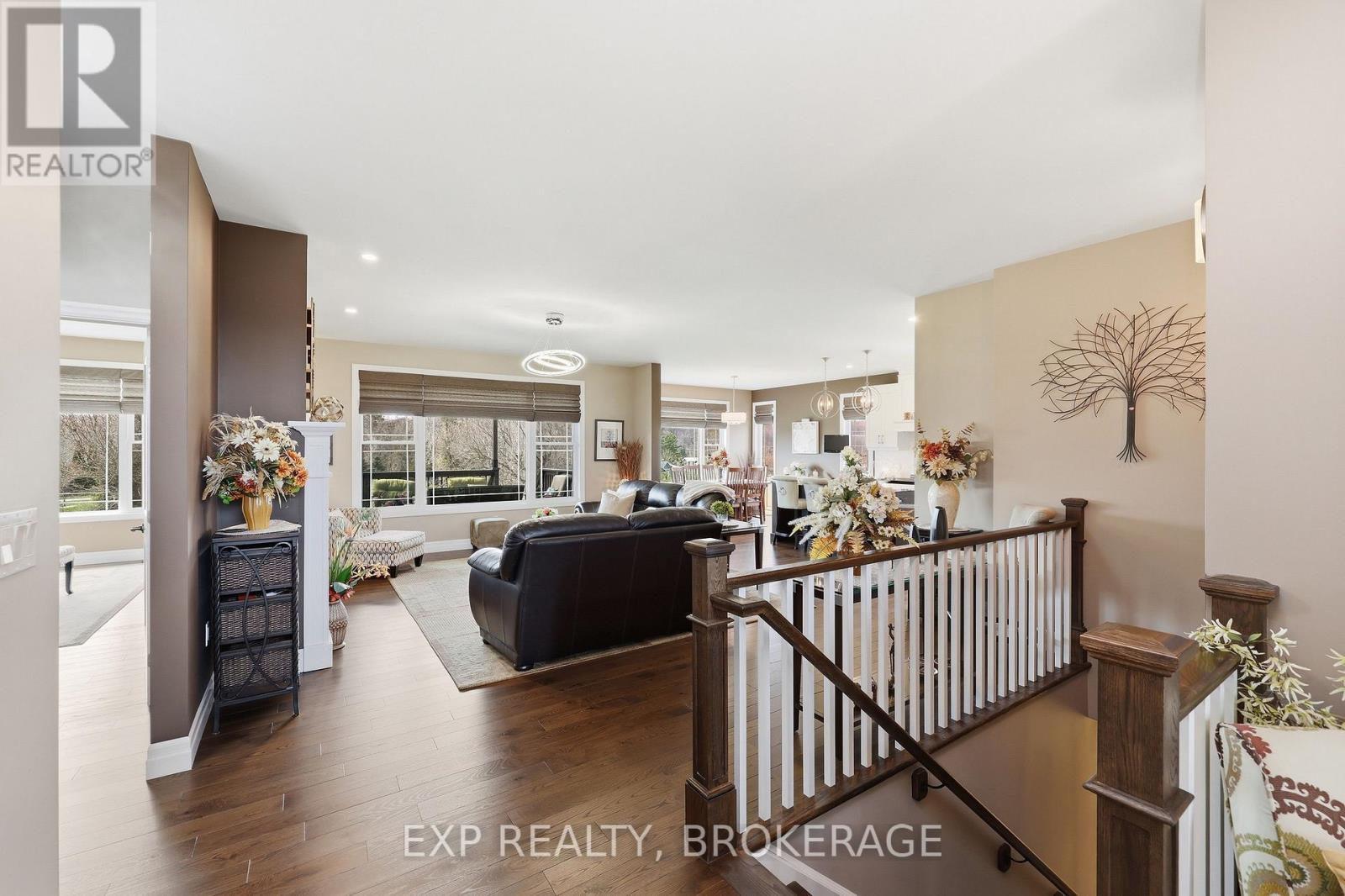 4 Sandstone Court, Frontenac (Frontenac South), ON