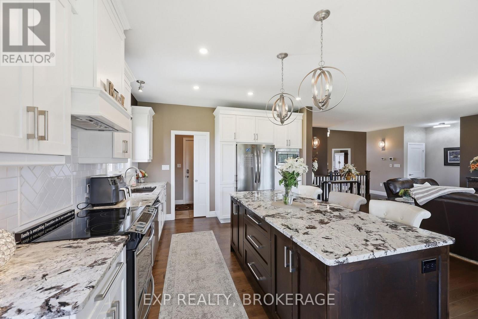 4 Sandstone Court, Frontenac (Frontenac South), ON