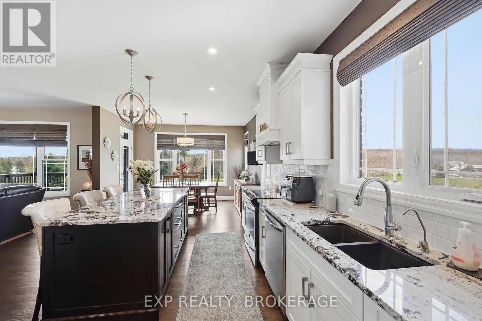 4 Sandstone Court, Frontenac (Frontenac South), ON