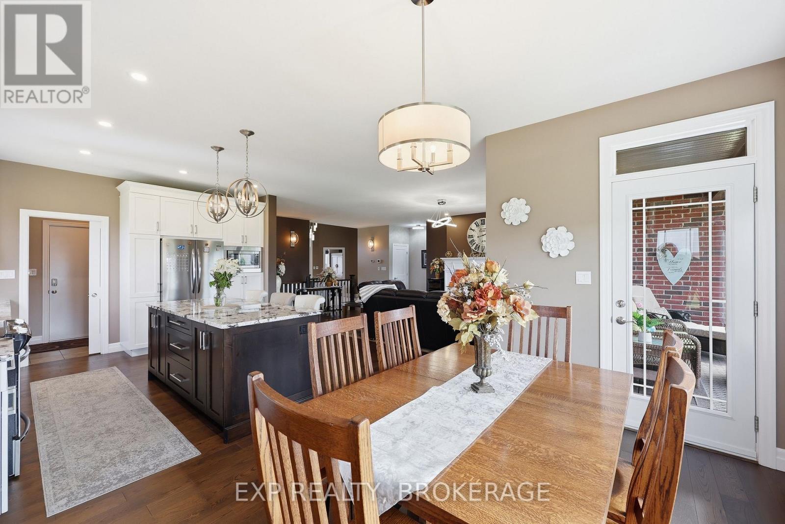 4 Sandstone Court, Frontenac (Frontenac South), ON