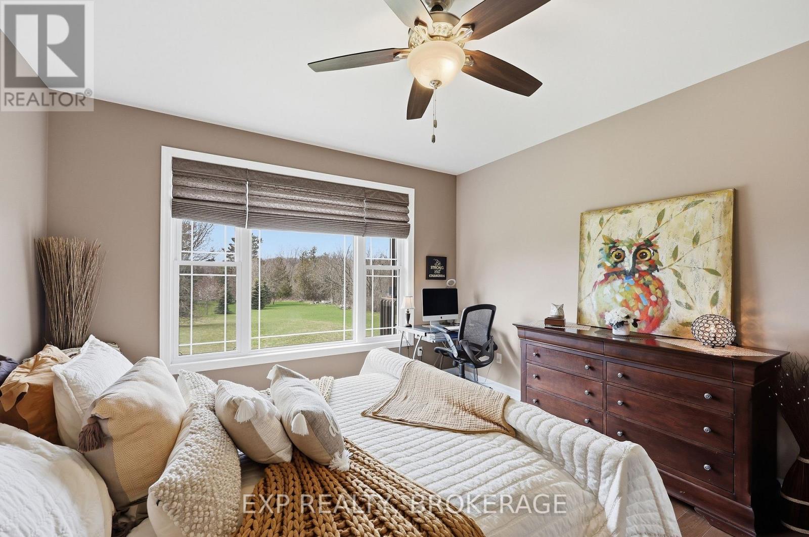 4 Sandstone Court, Frontenac (Frontenac South), ON