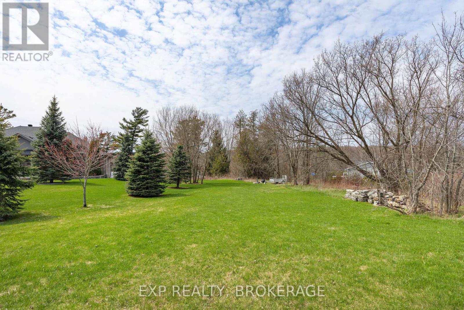 4 Sandstone Court, Frontenac (Frontenac South), ON