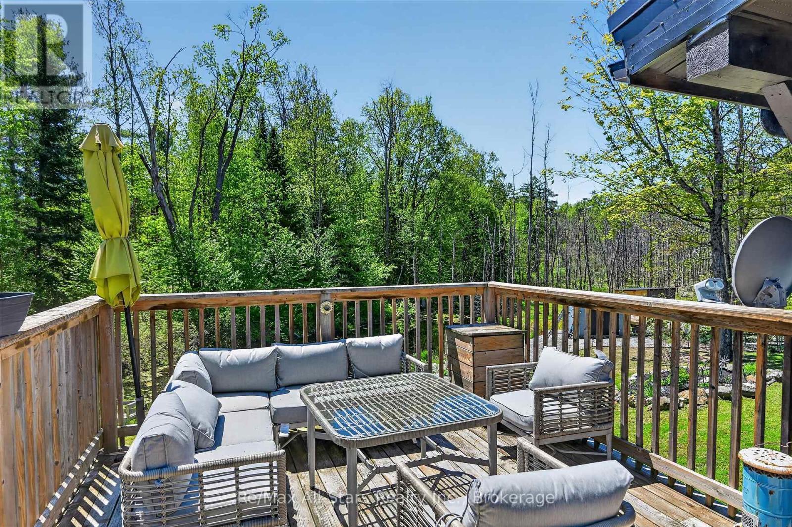 28 Pine Ridge Road, Kawartha Lakes (Norland), ON - Outdoor With Deck Patio Veranda With Exterior