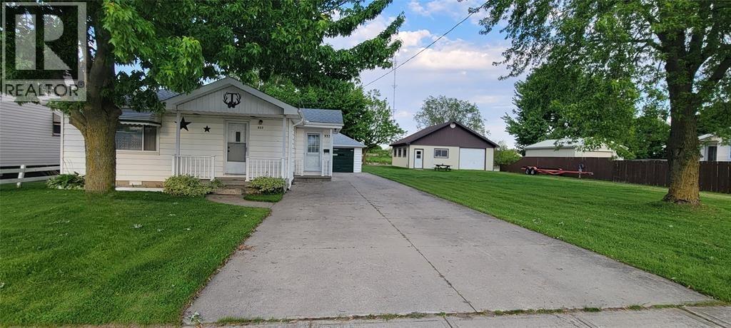 933 Old Glass Road, Wallaceburg, ON