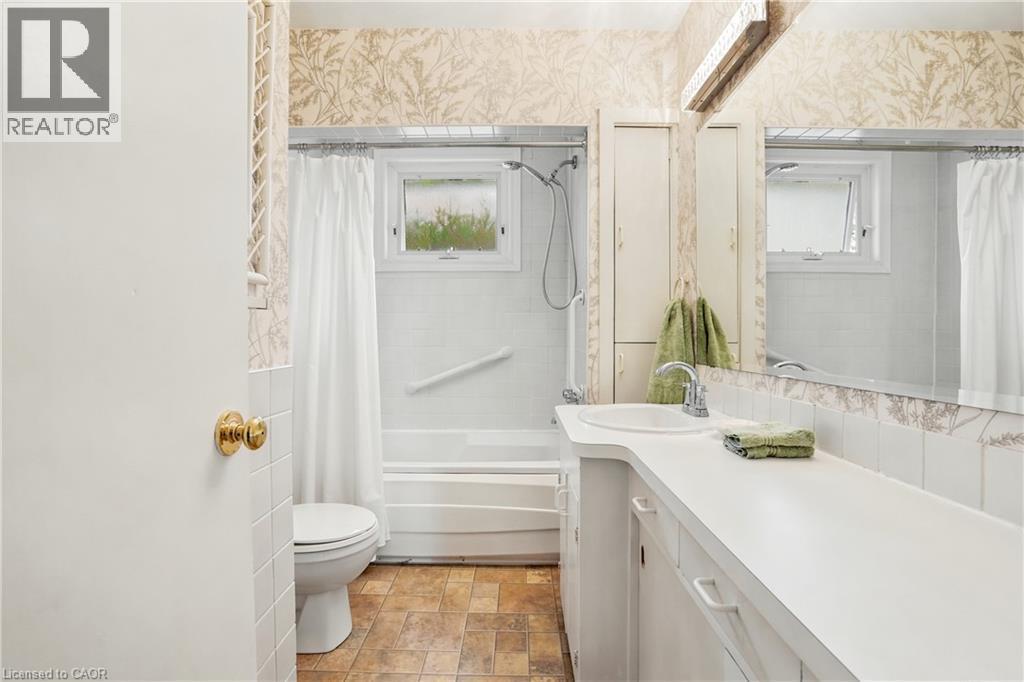 227 Glancaster Road, Ancaster, ON