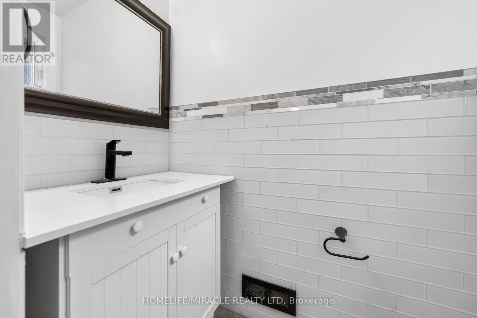 81 Watson Crescent, Brampton, ON - Indoor Photo Showing Bathroom