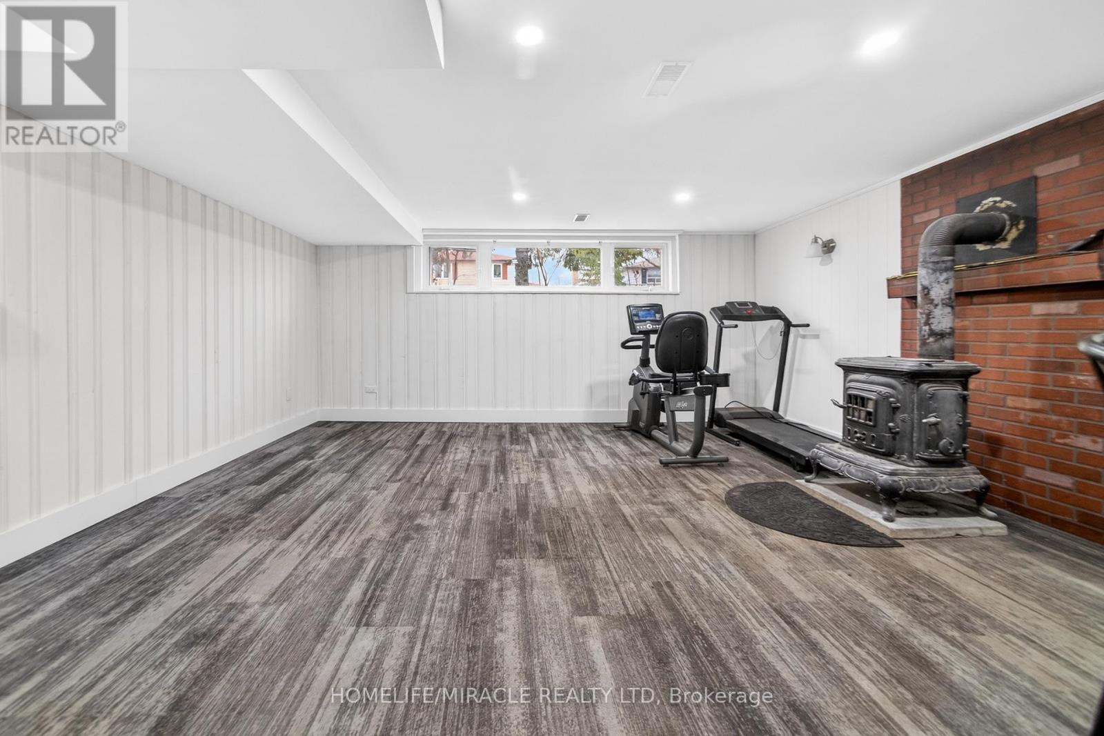 81 Watson Crescent, Brampton, ON - Indoor