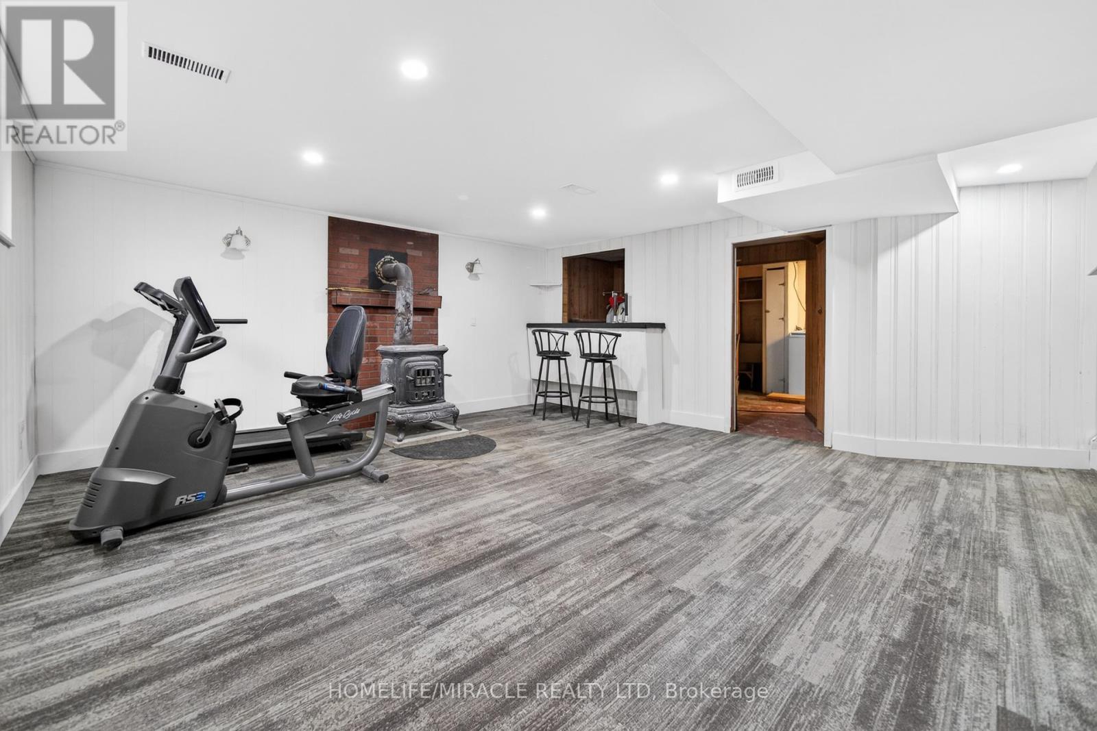 81 Watson Crescent, Brampton, ON - Indoor Photo Showing Gym Room