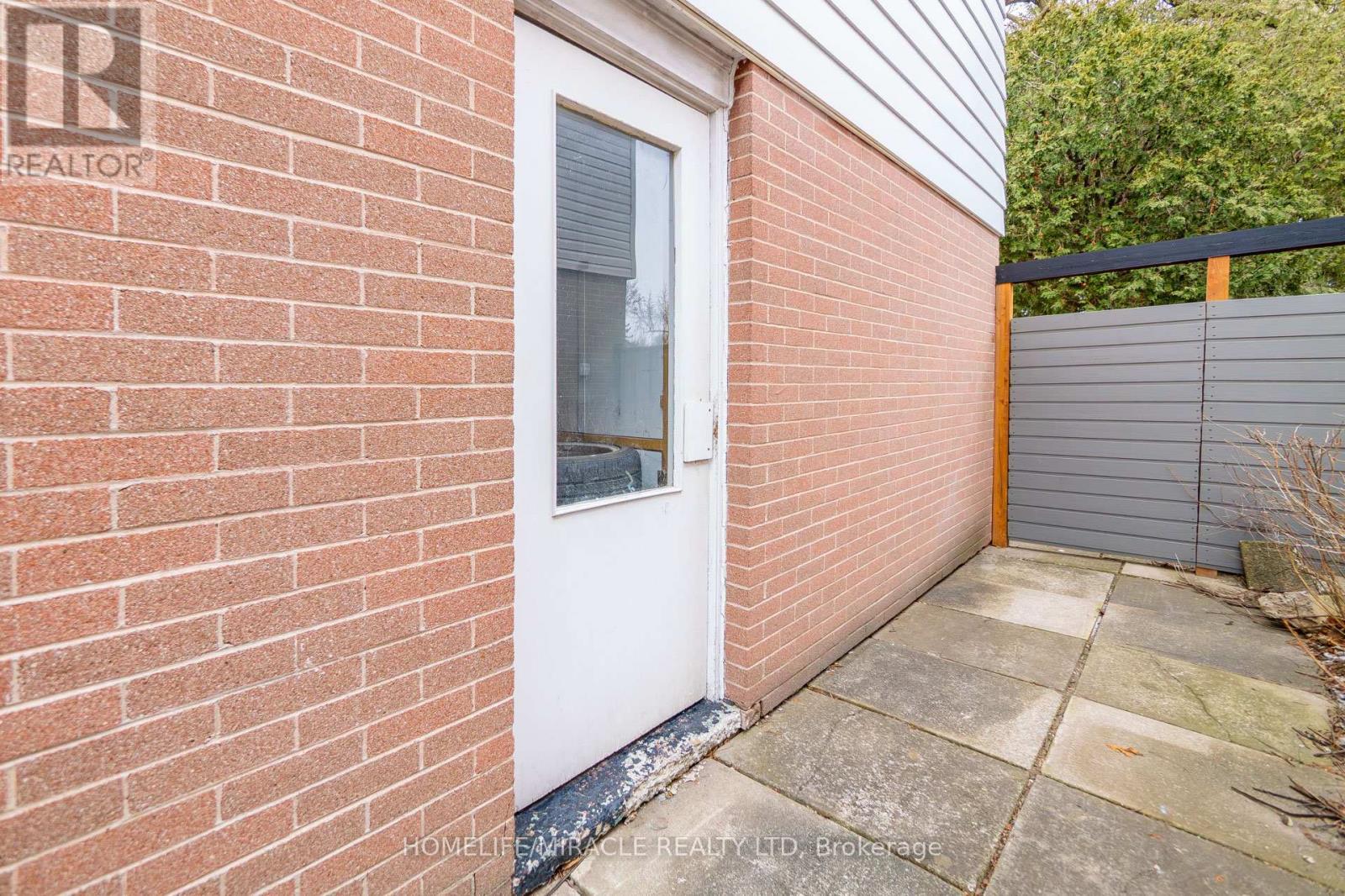81 Watson Crescent, Brampton, ON - Outdoor With Exterior