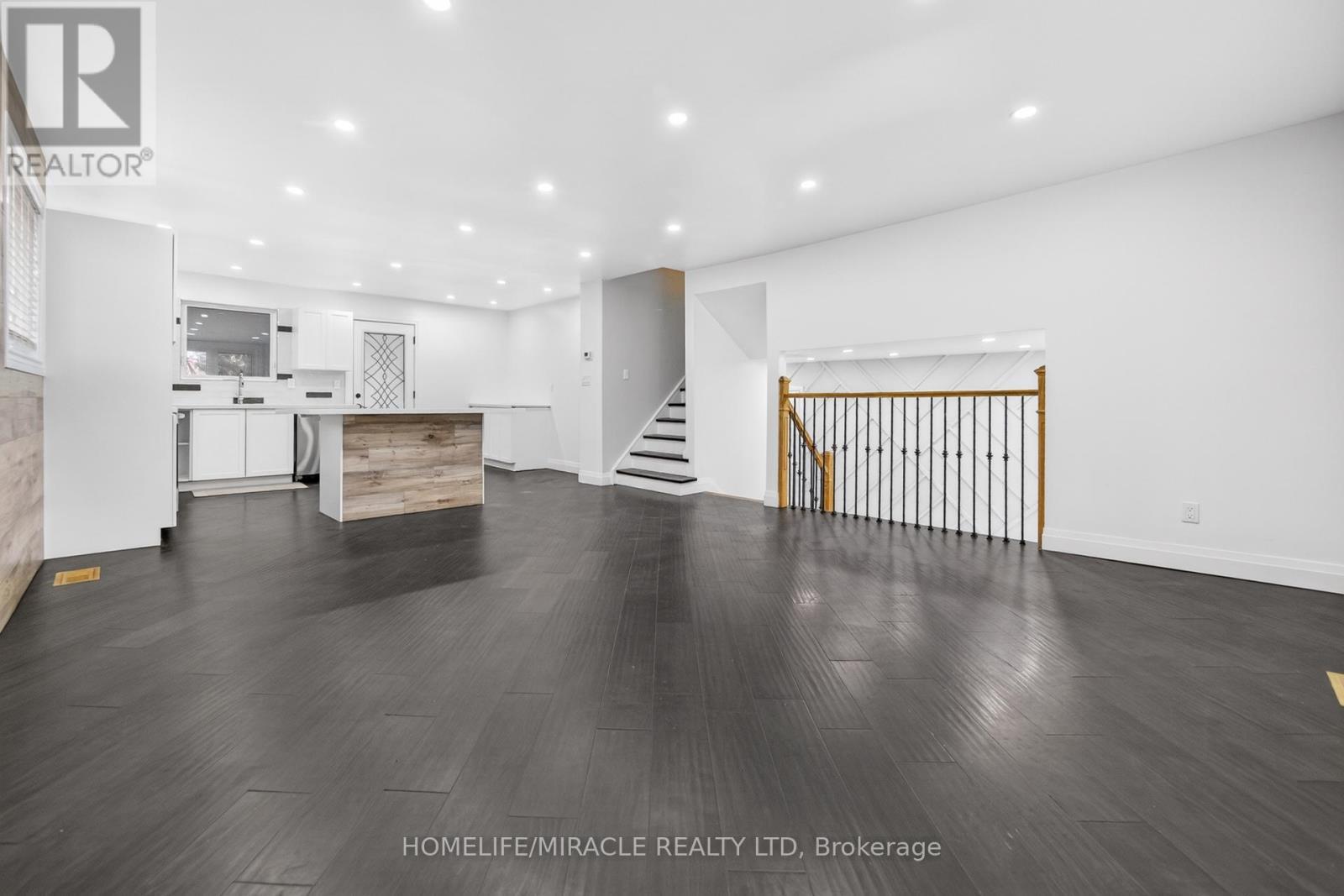 81 Watson Crescent, Brampton, ON - Indoor