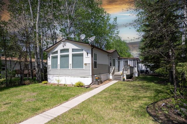 42 Village Dr, Ste Anne, MB