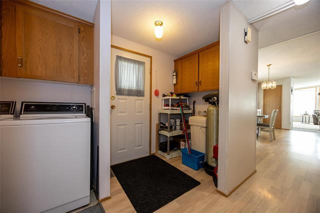 42 Village Dr, Ste Anne, MB