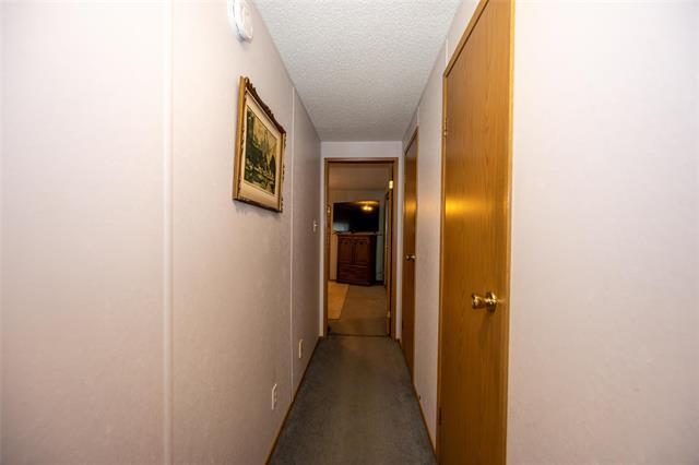 42 Village Dr, Ste Anne, MB