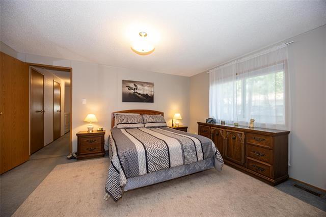 42 Village Dr, Ste Anne, MB