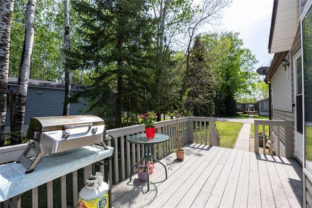 42 Village Dr, Ste Anne, MB