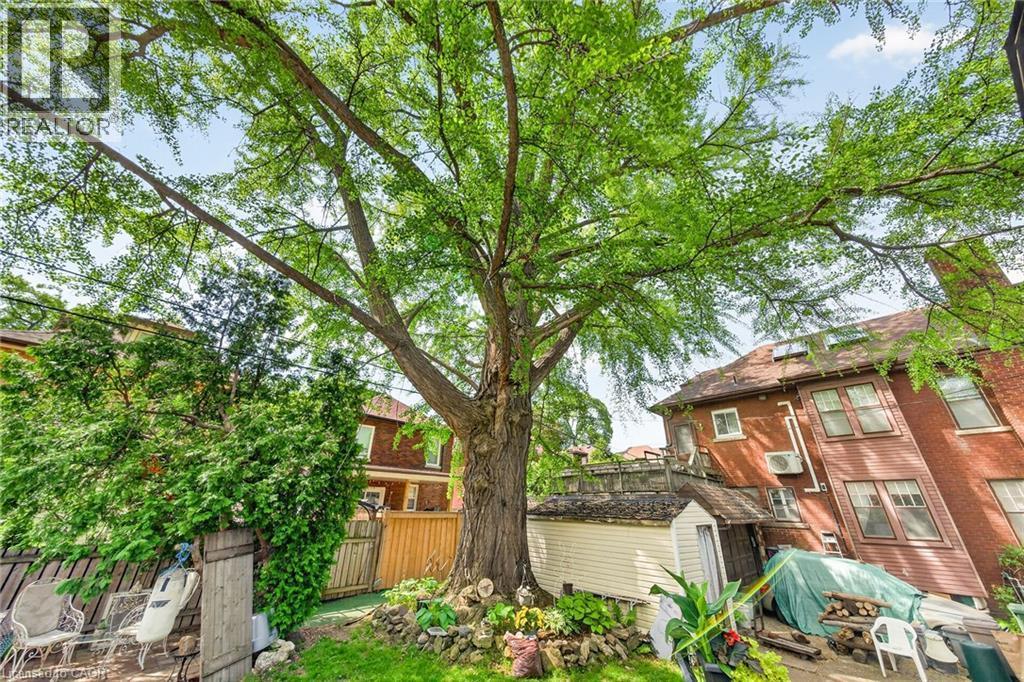 40 Fairleigh Crescent, Hamilton, ON - Outdoor