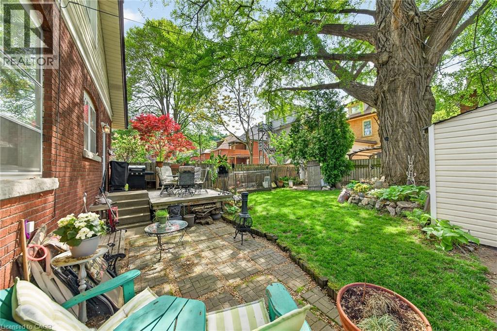 40 Fairleigh Crescent, Hamilton, ON - Outdoor