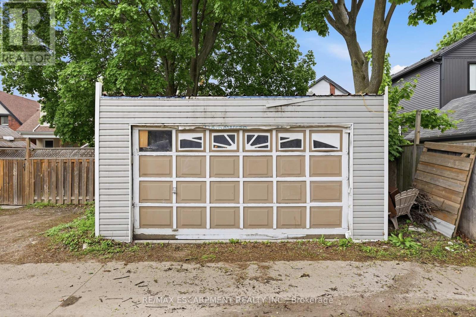 23 East 21St Street, Hamilton, ON - Outdoor