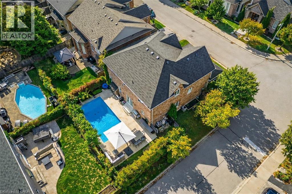 5444 Sundial Road, Burlington, ON - Outdoor With In Ground Pool With View