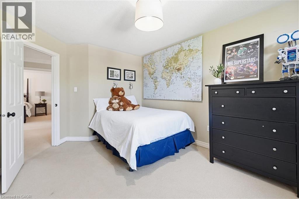 5444 Sundial Road, Burlington, ON - Indoor Photo Showing Bedroom