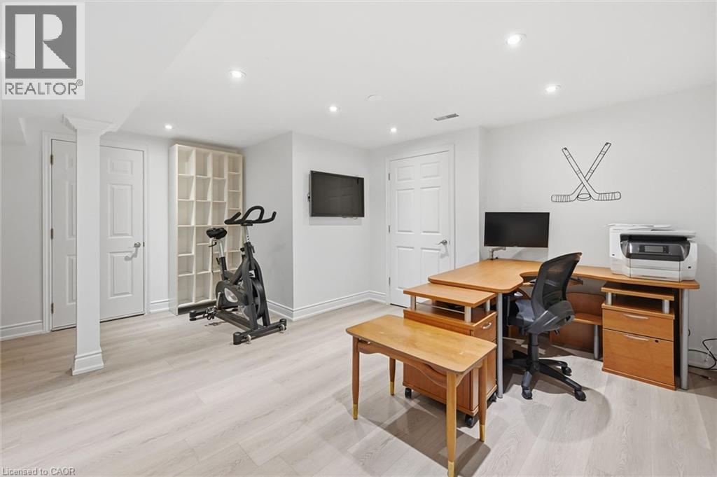 5444 Sundial Road, Burlington, ON - Indoor