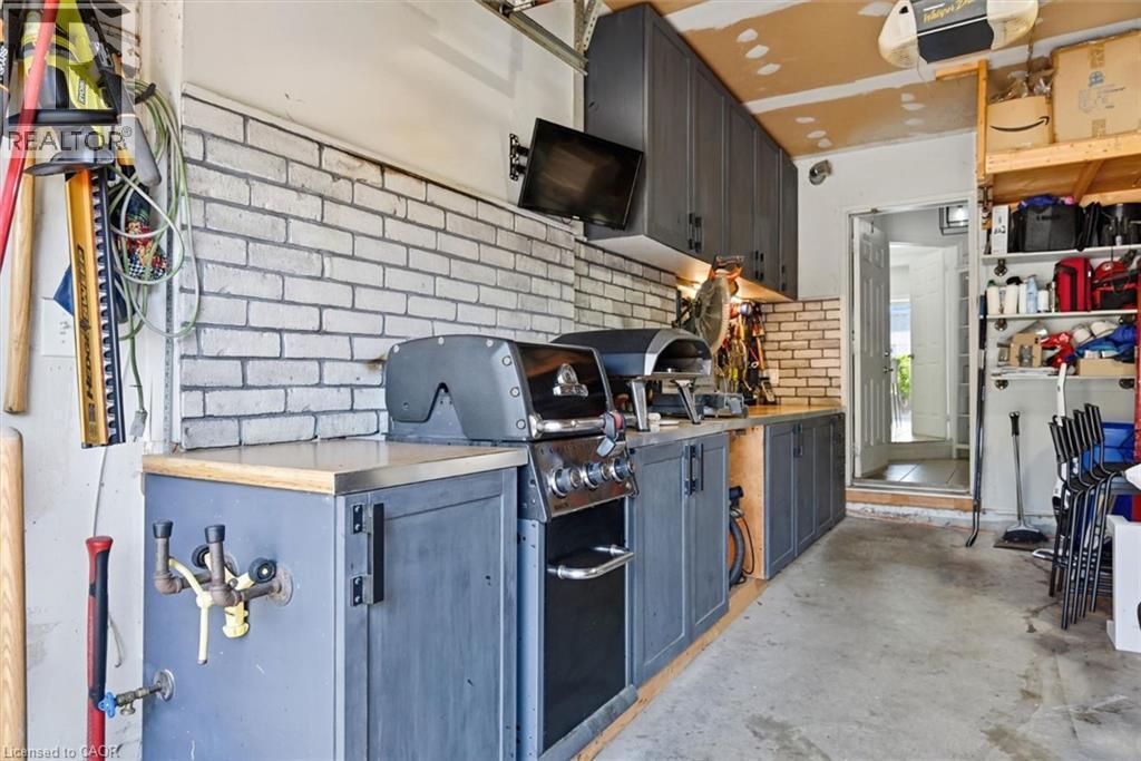 5444 Sundial Road, Burlington, ON - Indoor