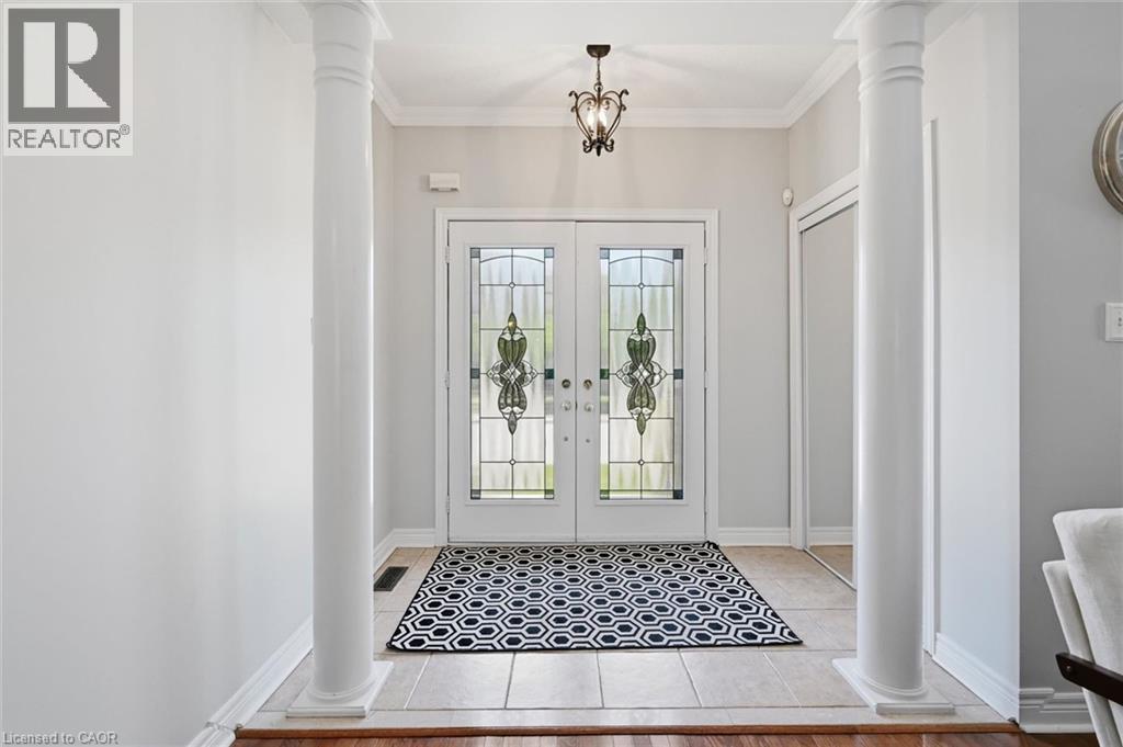 5444 Sundial Road, Burlington, ON - Indoor Photo Showing Other Room