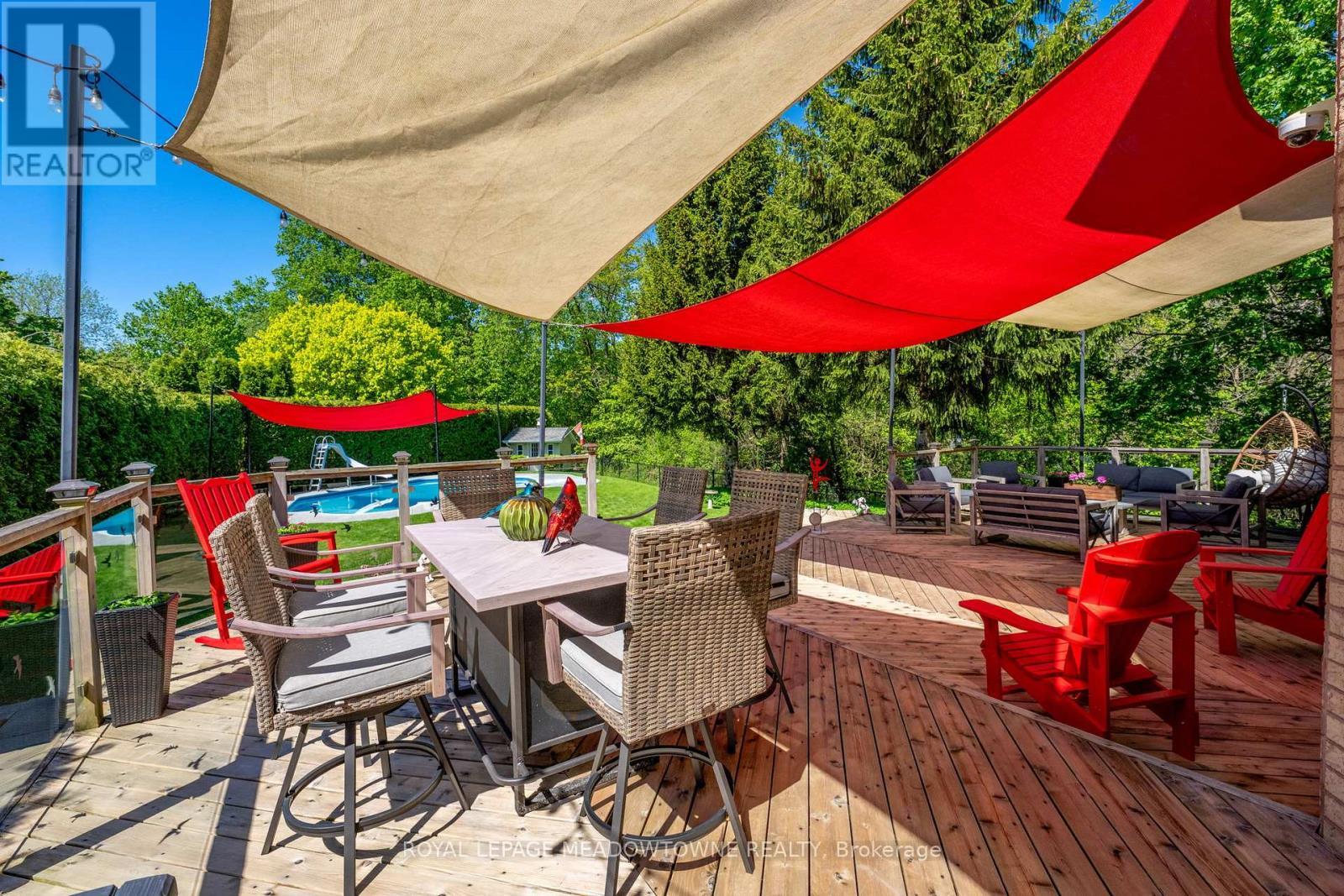 25 Gollop Crescent, Halton Hills, ON - Outdoor With Deck Patio Veranda