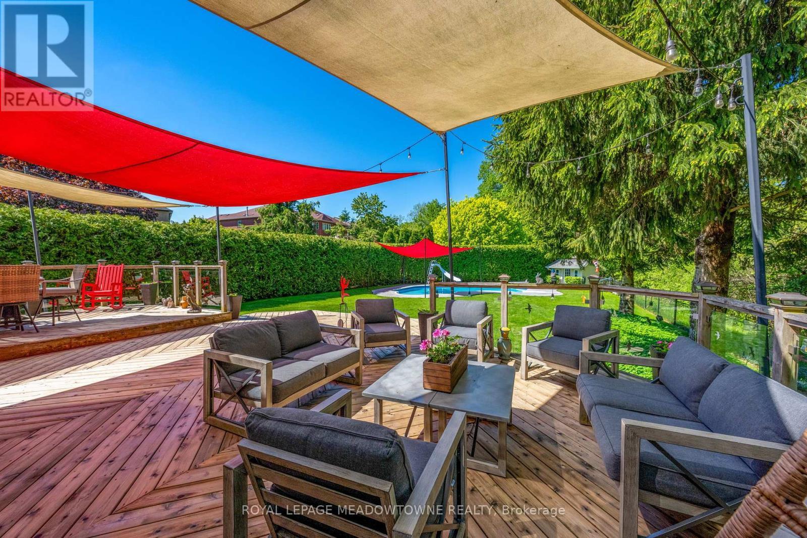 25 Gollop Crescent, Halton Hills, ON - Outdoor With Deck Patio Veranda