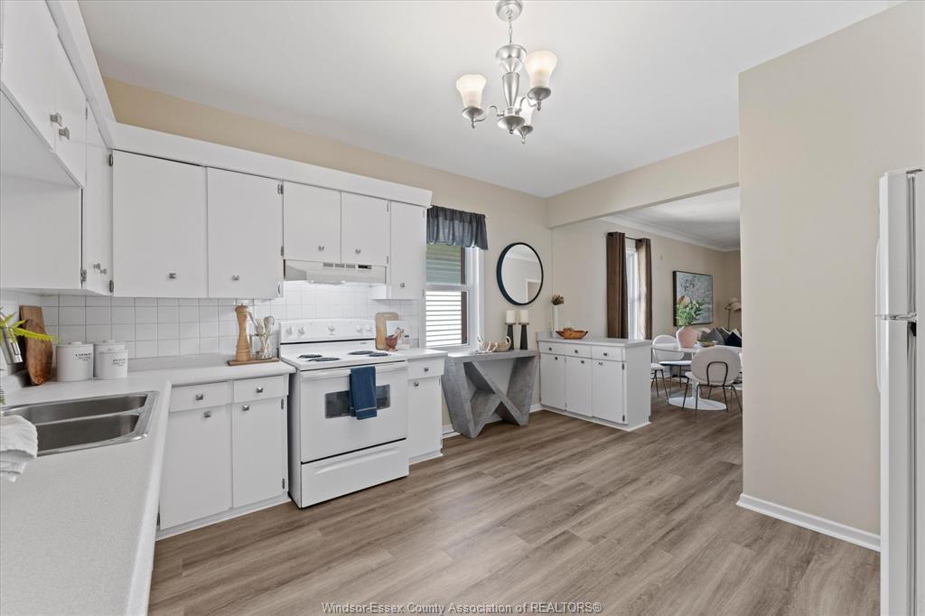 663 Brock Street, Windsor, ON - Indoor Photo Showing Kitchen