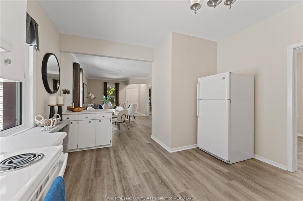 663 Brock Street, Windsor, ON - Indoor
