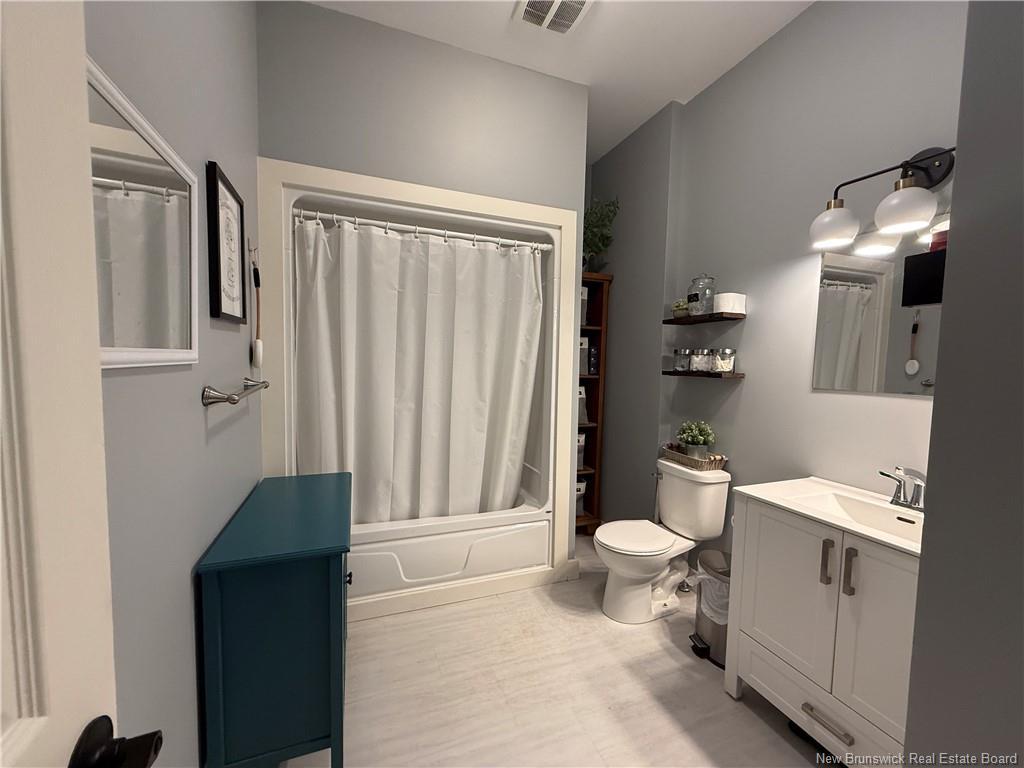 98 Mcnair Dr, Nackawic, NB
