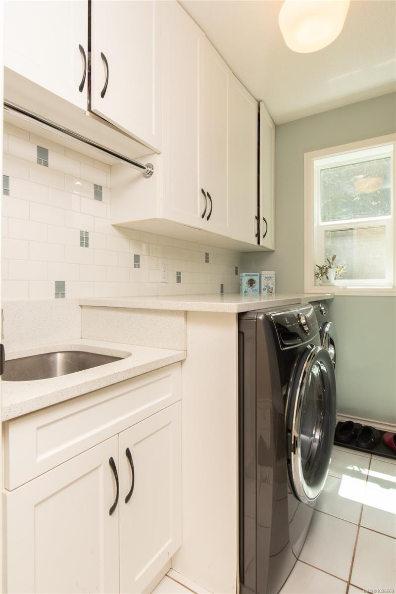 2956 Ridgeway Rd, Nanaimo, BC