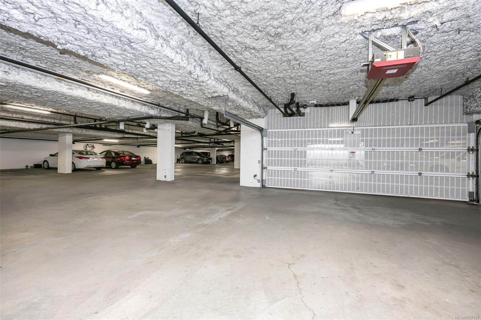 #109-380 Waterfront Cres, Victoria, BC - Indoor Photo Showing Garage